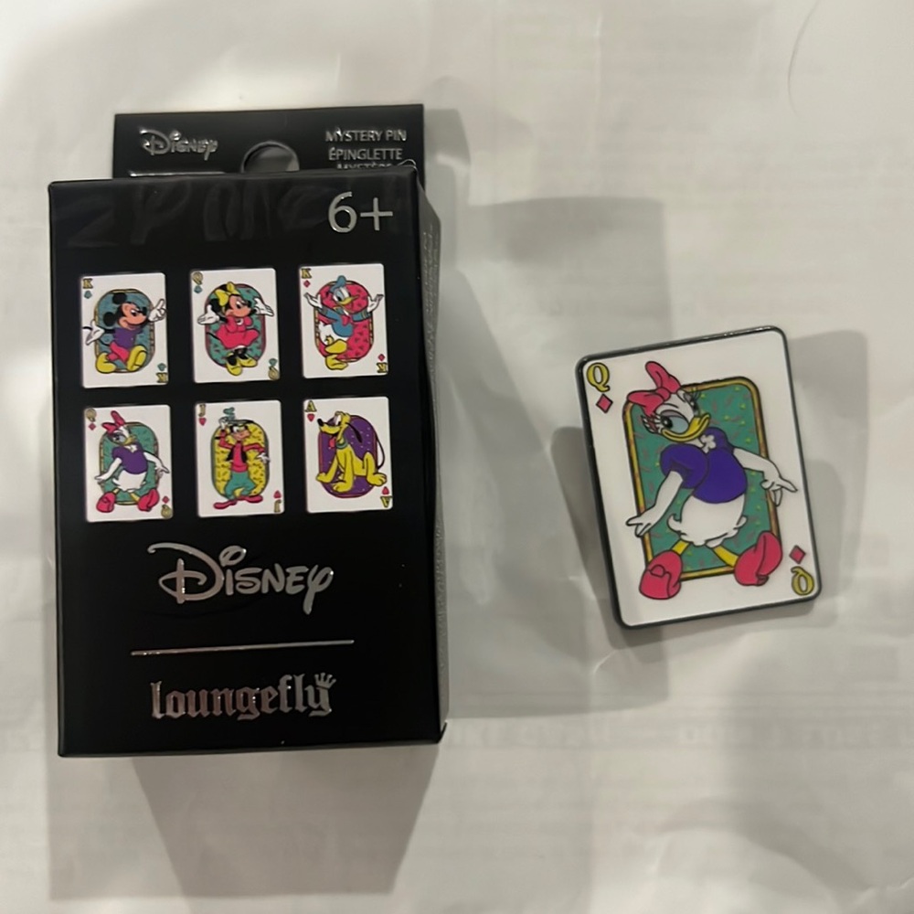 Disney Loungefly mystery pin collection - DAISY ONLY
